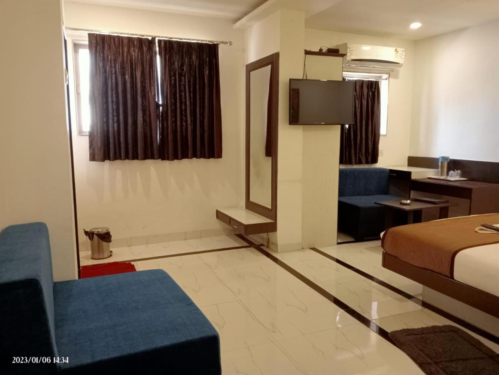 Hotel Saikripa Imperial ดามัน ภายนอก รูปภาพ