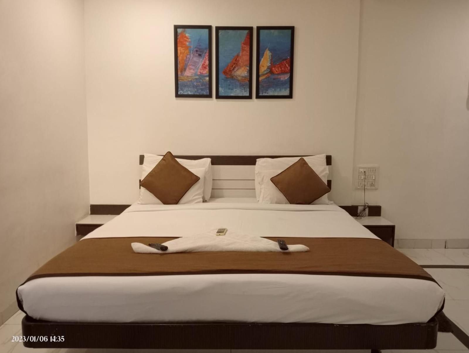 Hotel Saikripa Imperial ดามัน ภายนอก รูปภาพ