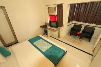 Hotel Saikripa Imperial ดามัน ภายนอก รูปภาพ